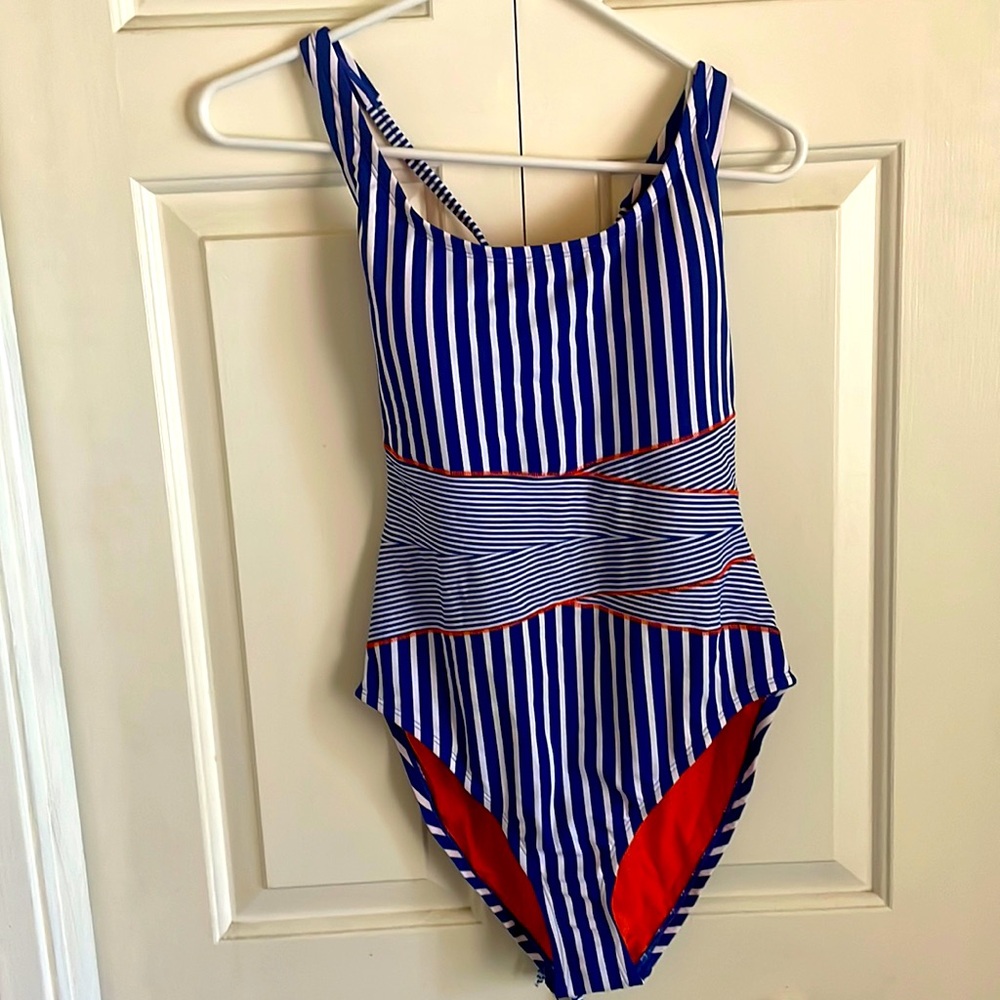 Skechers swimsuit large new